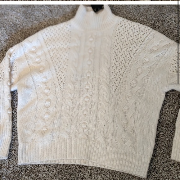 NWT Massimo Dutti Gorgeous Alpaca Sweater. M - Picture 3 of 6
